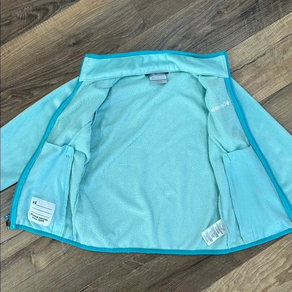 Columbia light blue
